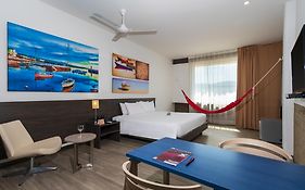 Pop Art Hotel CLC Puerto Mamonal Cartagena